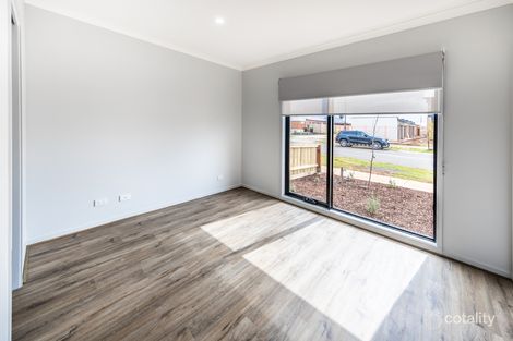 Property photo of 41 Elpis Road Weir Views VIC 3338