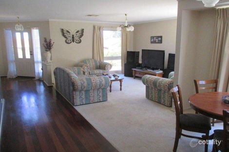 Property photo of 9 Oldborough Drive Onkaparinga Hills SA 5163