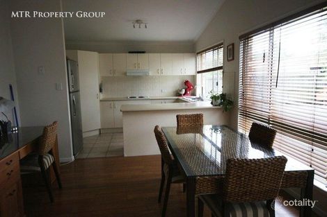 Property photo of 1 Toomba Place Forest Lake QLD 4078