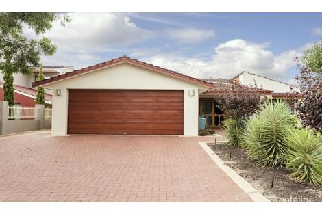 Property photo of 24 Kingfisher Place Stirling WA 6021