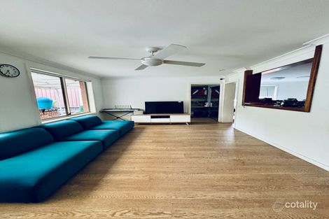 Property photo of 7 Barlow Place Georges Hall NSW 2198