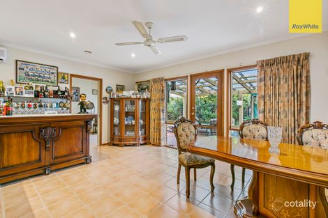 Property photo of 17 Glenside Walk Berwick VIC 3806