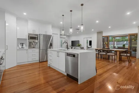 Property photo of 12 Baker Way Doreen VIC 3754