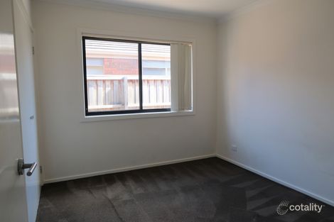 Property photo of 32 Larson Avenue Tarneit VIC 3029