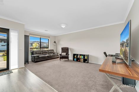 Property photo of 19 Muster Street Manor Lakes VIC 3024