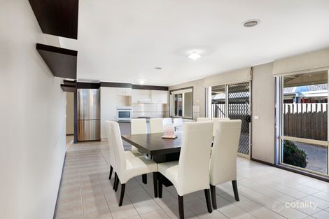 Property photo of 18 Emerald Circuit Craigieburn VIC 3064