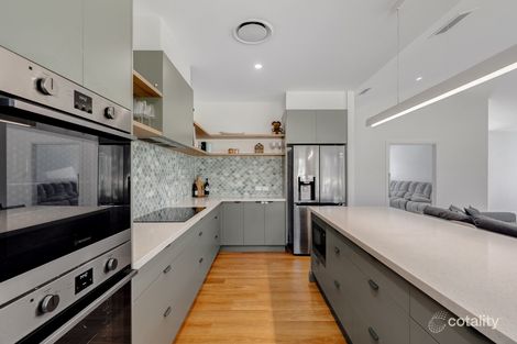 Property photo of 18 Hickory Crescent Bangalee NSW 2541