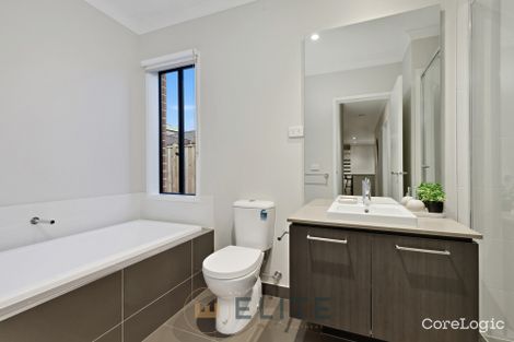 Property photo of 11 Shulze Drive Clyde North VIC 3978