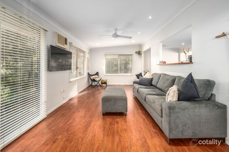 Property photo of 9 Saara Close Woodrising NSW 2284
