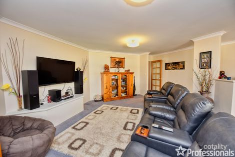 Property photo of 12 Moreton Crescent Warnbro WA 6169