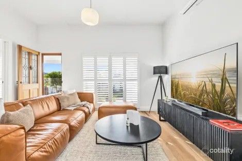 Property photo of 1/18 Ferntree Gully Road Oakleigh East VIC 3166