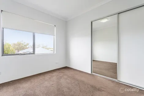 Property photo of 21/2 Royston Link Butler WA 6036