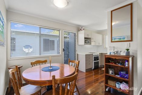 62 Sportsground St, Redcliffe, QLD 4020