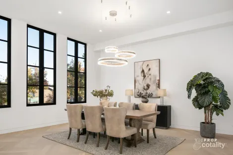 Property photo of 153 Balwyn Road Balwyn VIC 3103