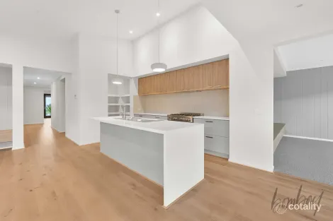 Property photo of 29 Rosehill Boulevard Mickleham VIC 3064