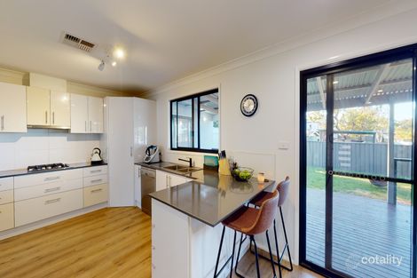 Property photo of 152 Macquarie Grove Caves Beach NSW 2281