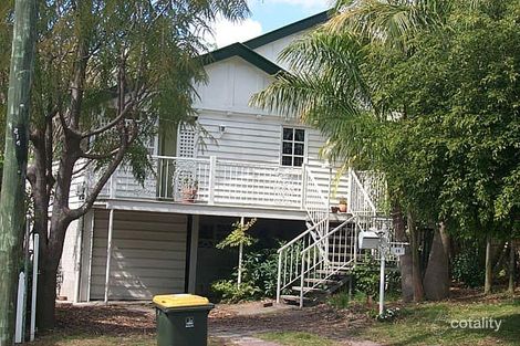 18 Stewart St, Hawthorne, QLD 4171