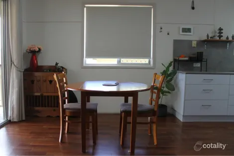 Property photo of 28 Dalgleish Street South Toowoomba QLD 4350