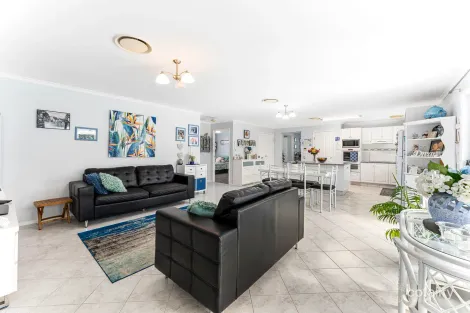 Property photo of 5 Sara Jane Close Kanwal NSW 2259