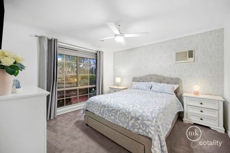 Property photo of 18 Border Drive Mill Park VIC 3082
