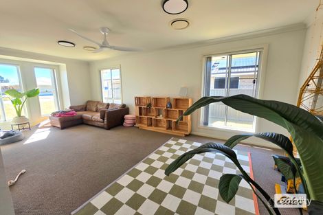Property photo of 17 Sommerfeld Crescent Chinchilla QLD 4413