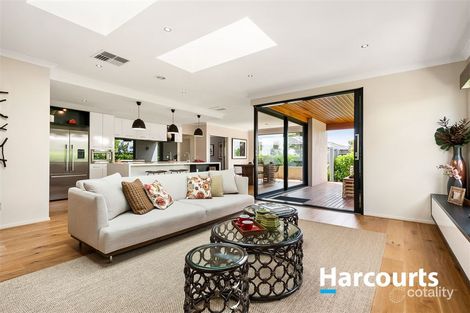 Property photo of 24 Timble Close Wollert VIC 3750