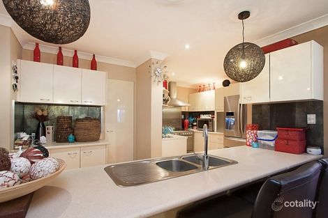 70 Casuarina Dr, Elanora, QLD 4221