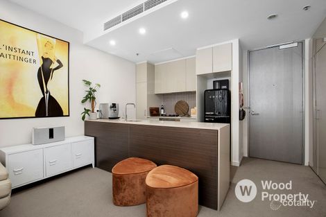 Property photo of 906/70 Queens Road Melbourne VIC 3004