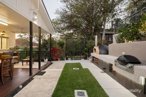 Property photo of 36 Lorward Avenue Bardon QLD 4065