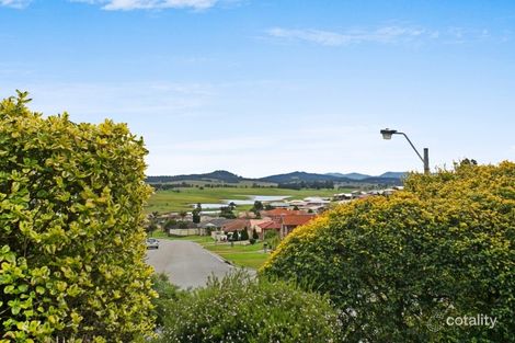 Property photo of 21 Benjamin Circle Rutherford NSW 2320