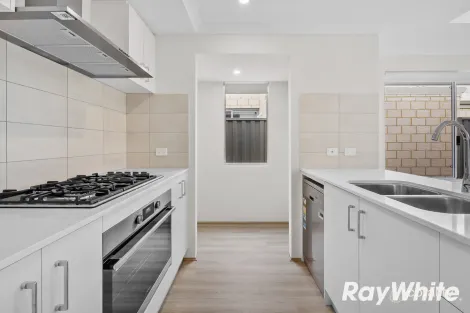 Property photo of 366 Lake Valley Drive Lakelands WA 6180