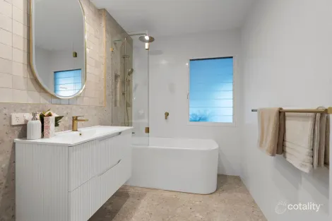 Property photo of 109 Alexandra Street Bardon QLD 4065