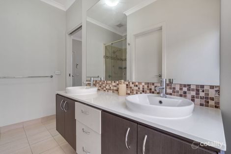 Property photo of 109 Waterview Boulevard Craigieburn VIC 3064