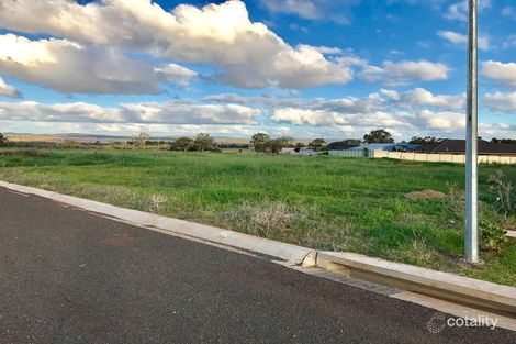 Property photo of 8 Camellia Parade Parkes NSW 2870