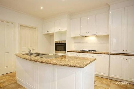 Property photo of 2/56 Gloucester Avenue Berwick VIC 3806