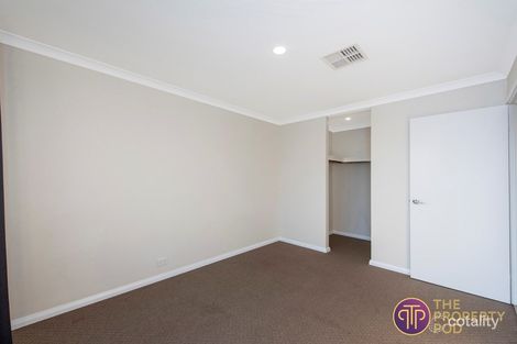 Property photo of 39 Sellafield Bend Waikiki WA 6169