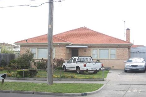 1 Whitelaw St, Reservoir, VIC 3073