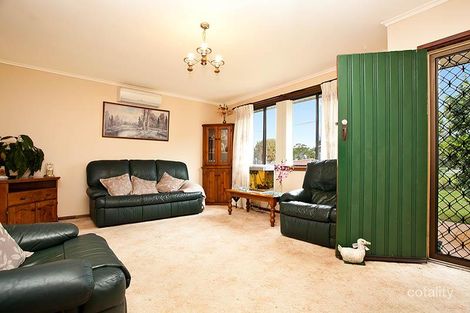 Property photo of 54 Old Bush Road Yarrawarrah NSW 2233