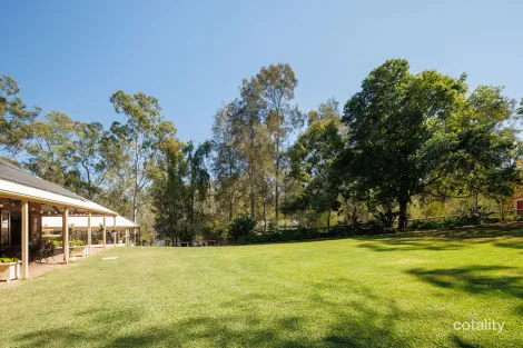 Property photo of 70 Tanderra Way Karana Downs QLD 4306