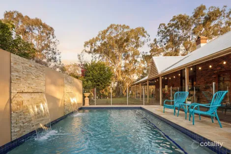 Property photo of 70 Tanderra Way Karana Downs QLD 4306