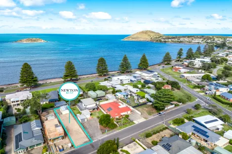 16b Petrel Ave, Encounter Bay, SA 5211