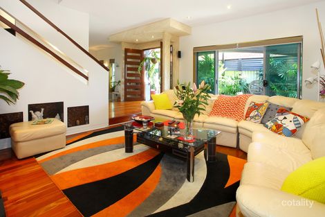 Property photo of 2/21 Wildwood Court Surfers Paradise QLD 4217