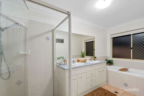 Property photo of 16 Eaton Place Wishart QLD 4122