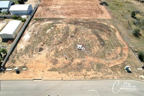 20 Fairway Bend, Northam, WA 6401