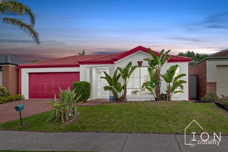 17 Bradford Dr, Cranbourne East, VIC 3977