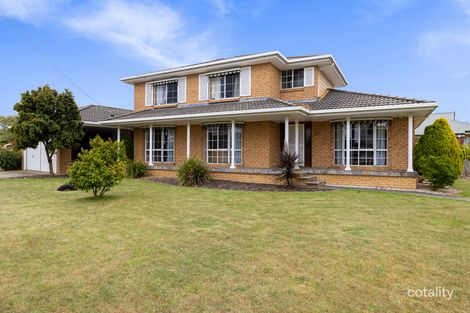 37 Rowan Pde, Wendouree, VIC 3355