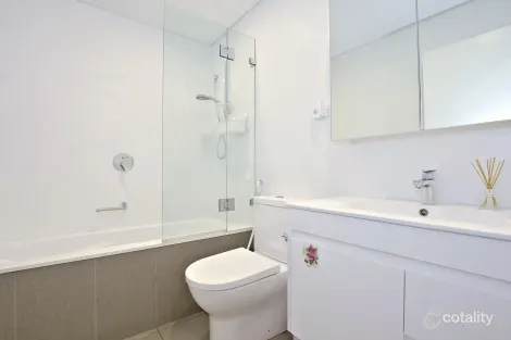 Property photo of 105/35 Waldron Road Sefton NSW 2162