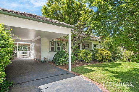 11 Kinloch Ave, Mont Albert, VIC 3127