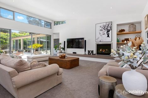 Property photo of 1 Cameron Way Mount Eliza VIC 3930