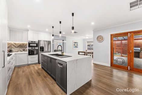 Property photo of 18 Regents Park Court Rowville VIC 3178